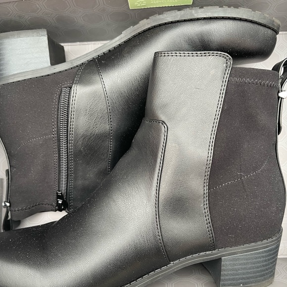 Black block heel booties - Picture 3 of 8